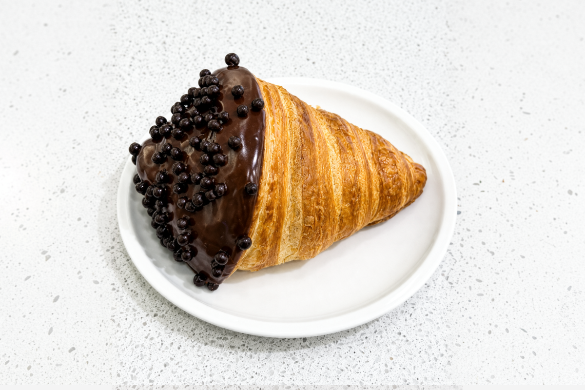 Croissant cu cremă de ciocolată Renée