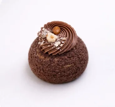Choux cu cremă de ciocolată și caramelă